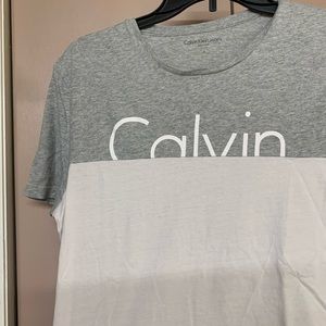 Calvin Klein T-shirt
